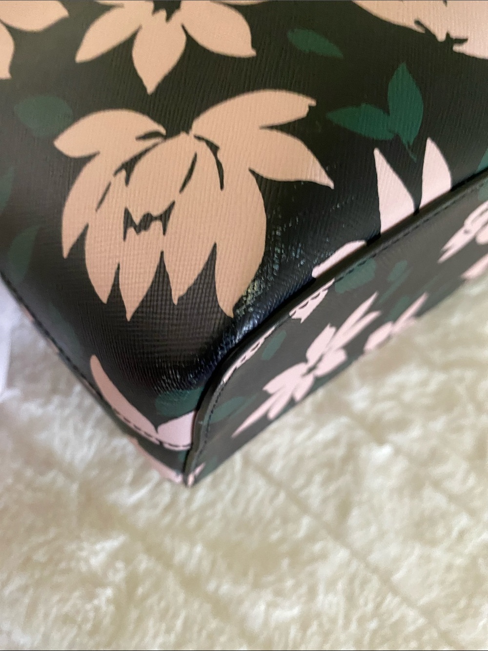 Kate Spade New York Jana Winter Blooms Medium Tote - Picture 12 of 17